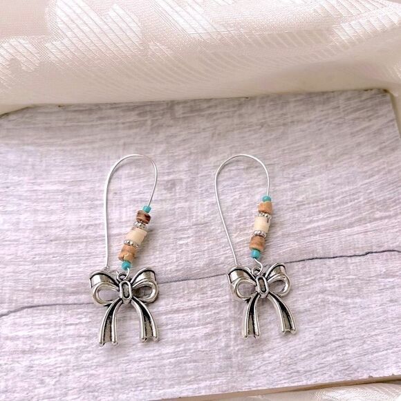 5/$25 BOW  EARRINGS - Picture 1 of 5